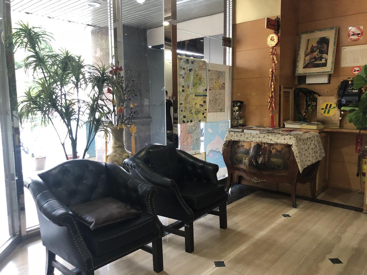 Berkeley Business Hotel Zhongzheng Хсинчу Сити Екстериор снимка
